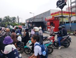 Antrean Pengisian BBM Mengular, Polresta Deli Serdang Lakukan Pengamanan dan Pengaturan Jalur Disetiap SPBU